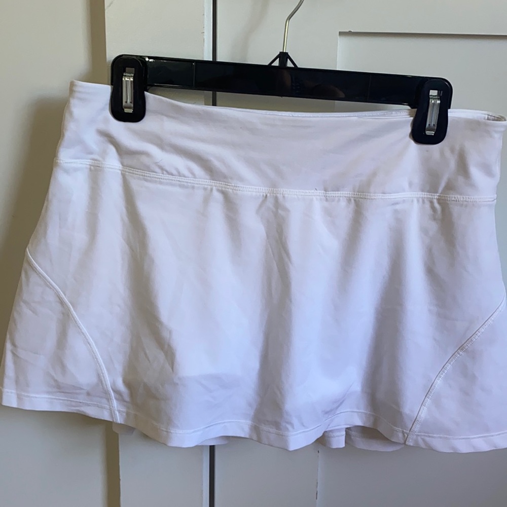 LuLu Lemon white tennis skirt
